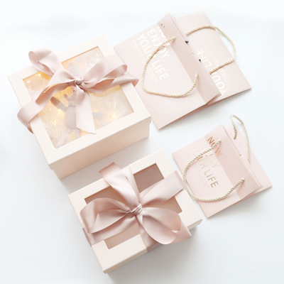 ซื้อ กล่องใส่ดอกไม้กระดาษแข็งขนาด 20 * 12 ซม. พร้อมฝาปิด UV Varnish online manufacture