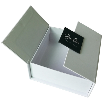 157g C2s พลิกด้านบนกล่องบรรจุภัณฑ์เครื่องประดับแม่เหล็กปั๊มร้อนSGS
